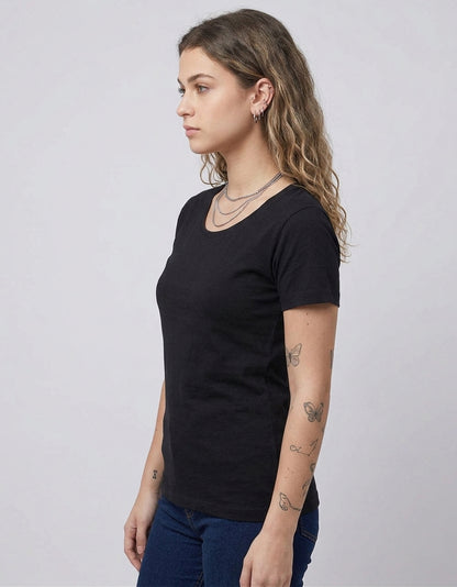 ONROGUE Women’s Classic Crew Neck T-Shirt