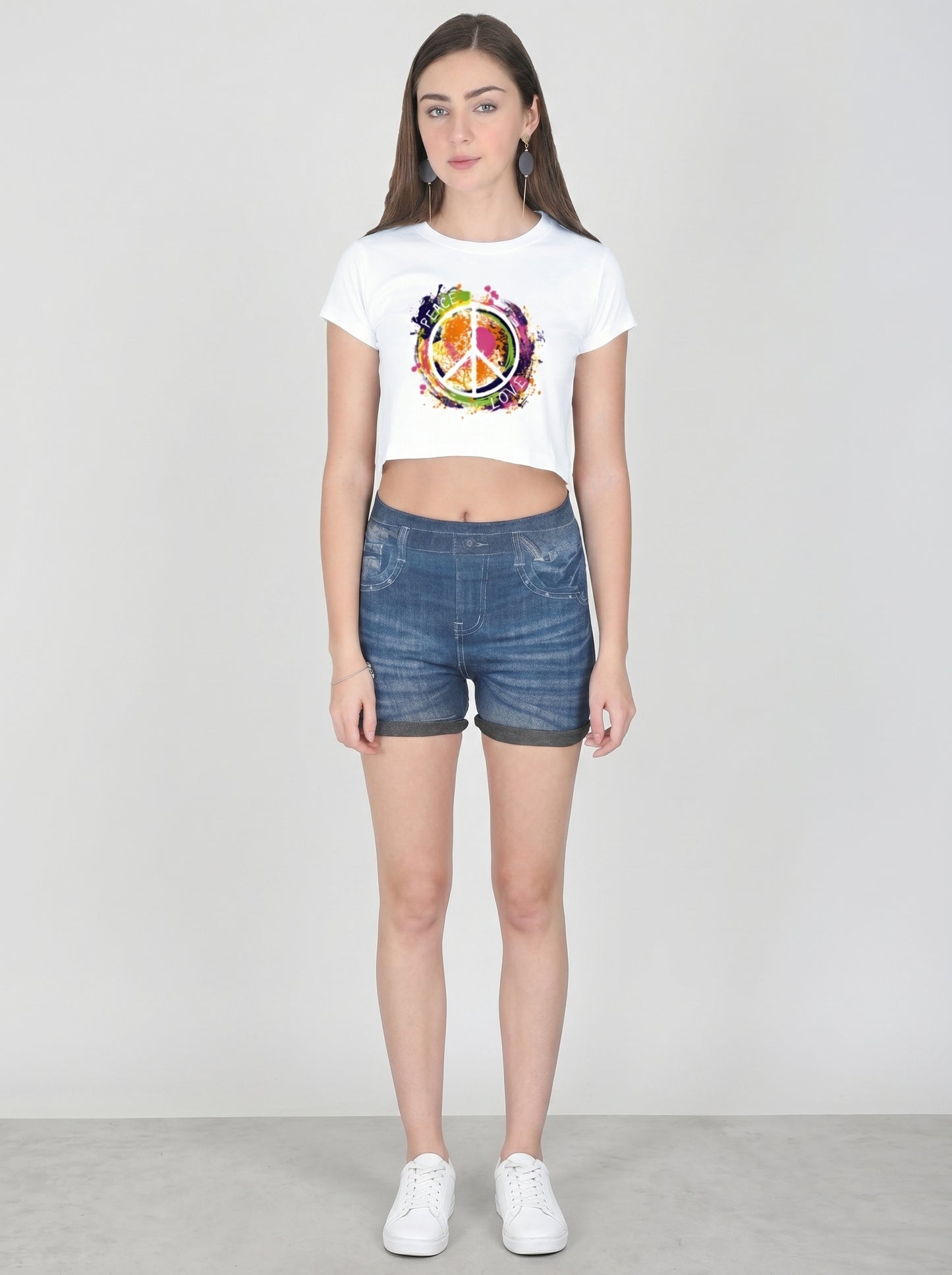ONROGUE WOMEN'S PEACE & LOVE GRAPHIC CROP TOP