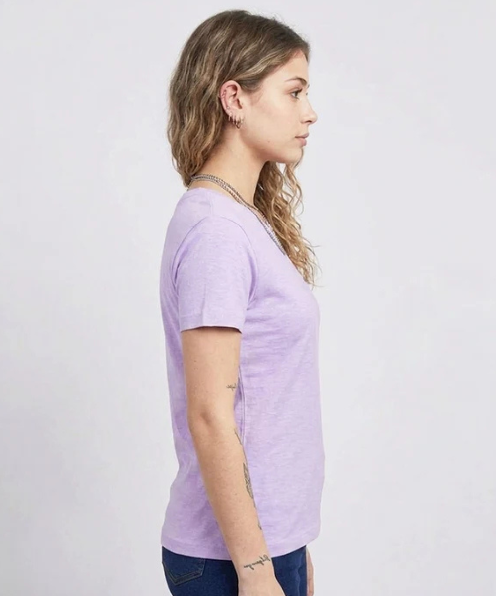 ONROGUE Women's Classic Premium T-Shirt