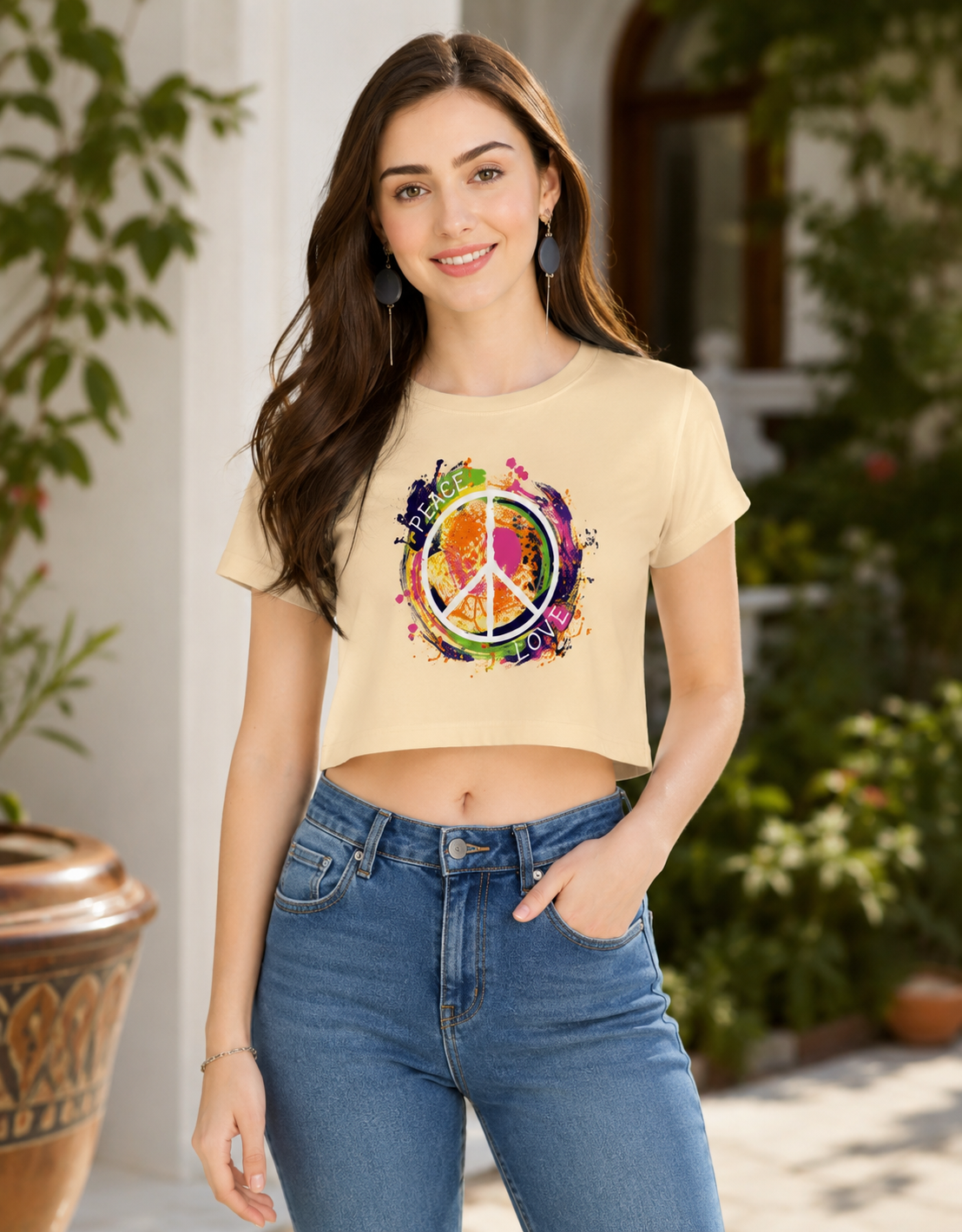 ONROGUE WOMEN'S PEACE & LOVE GRAPHIC CROP TOP