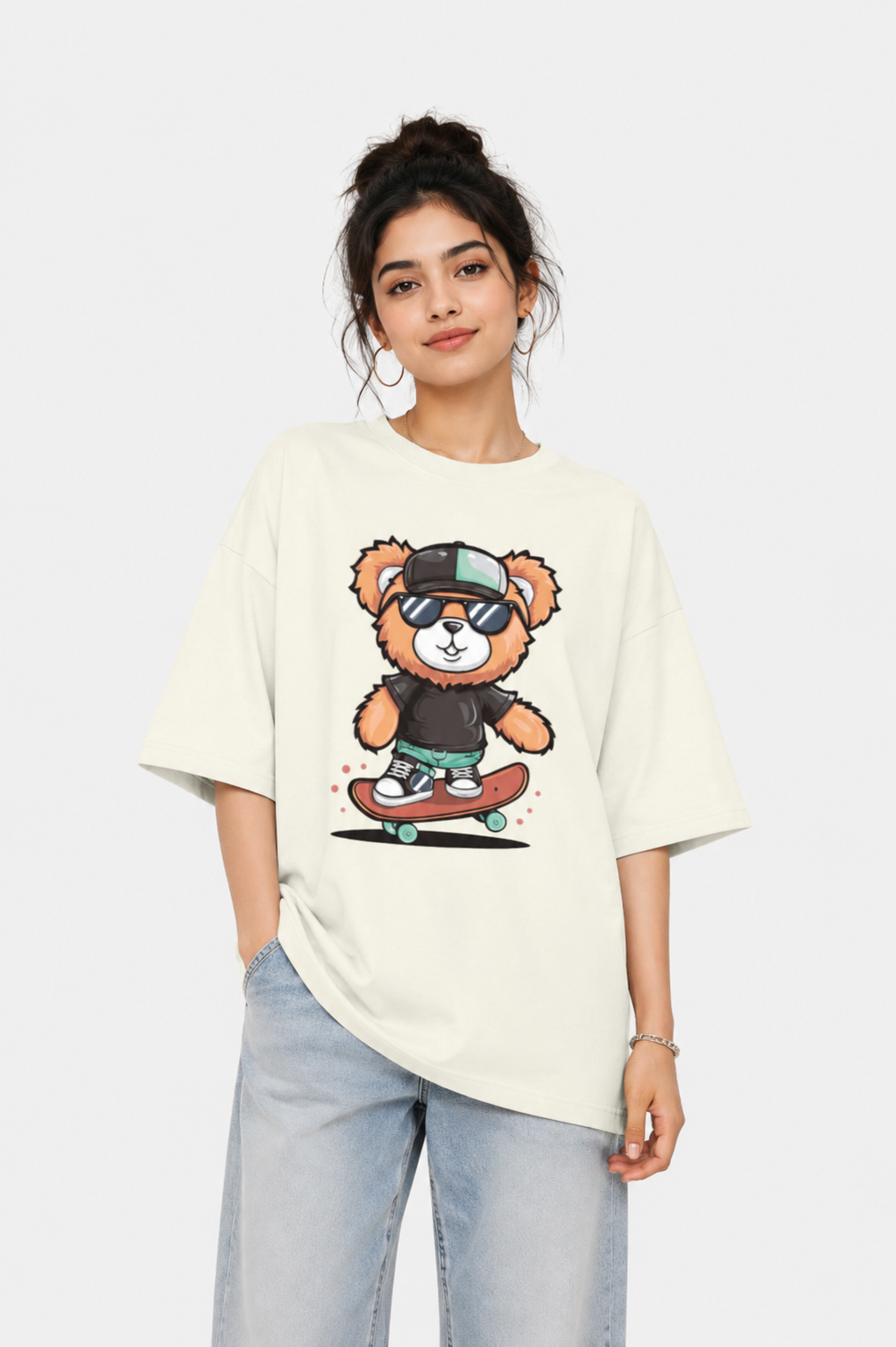 ONROGUE Women's Skater Bear Oversized T-Shirt