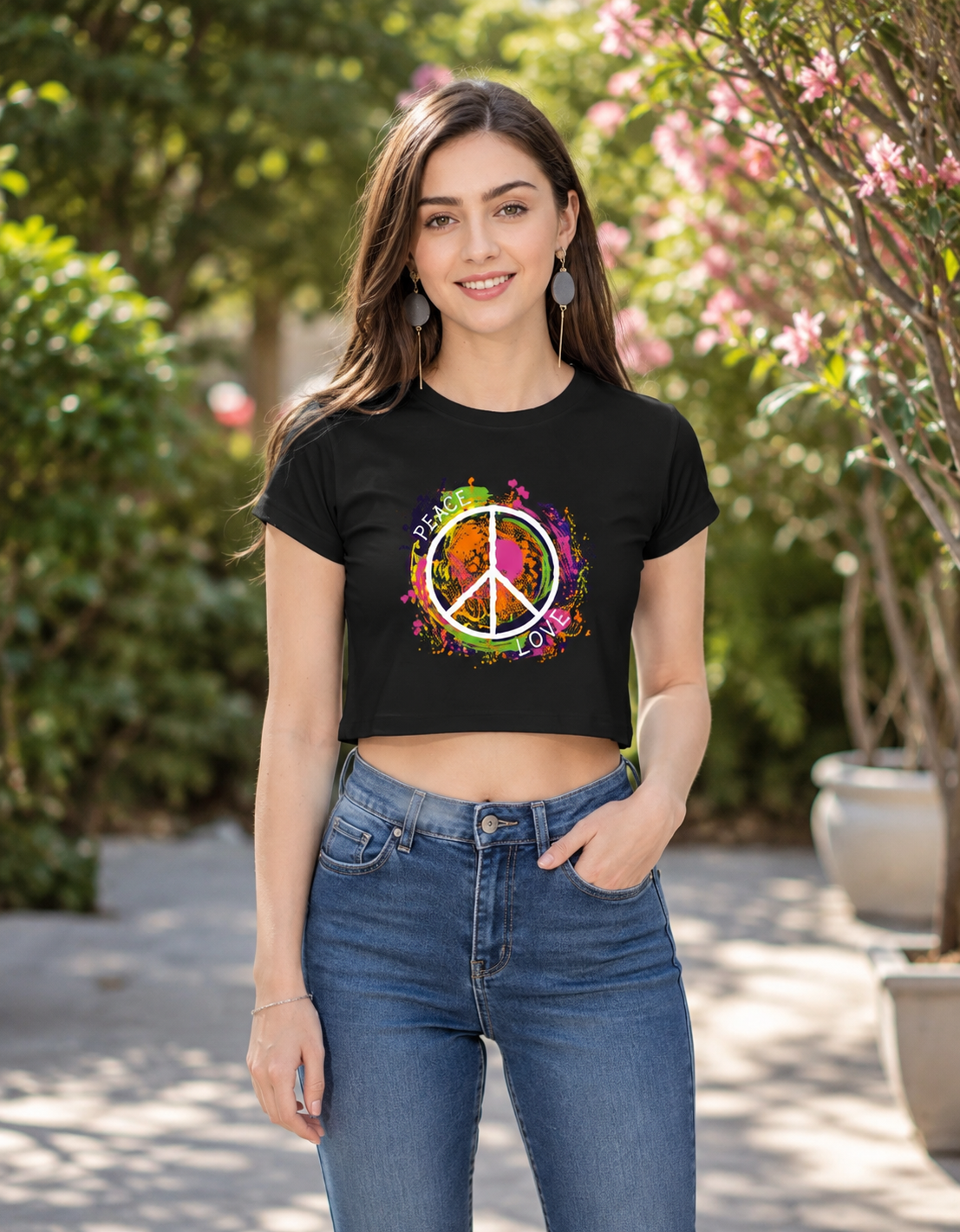ONROGUE WOMEN'S PEACE & LOVE GRAPHIC CROP TOP